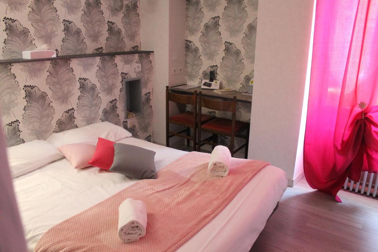 Logis Hotels - Auberge De L'Ile - Hotel 3 Etoiles Et Restaurant Creysse  エクステリア 写真