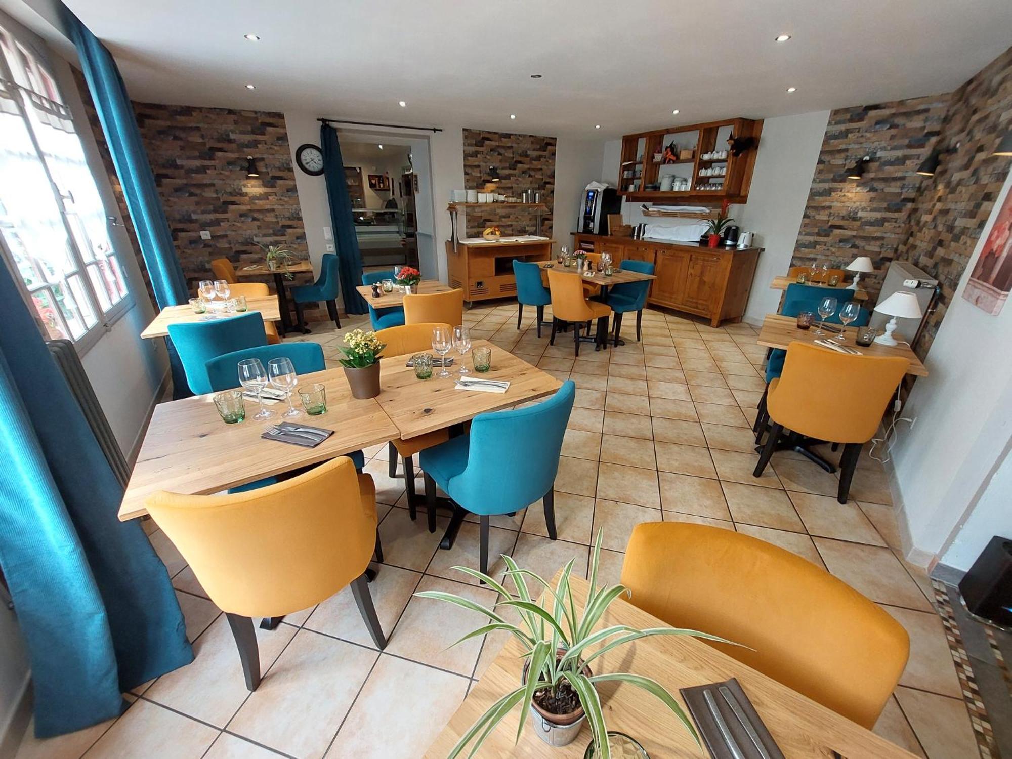 Logis Hotels - Auberge De L'Ile - Hotel 3 Etoiles Et Restaurant Creysse  エクステリア 写真
