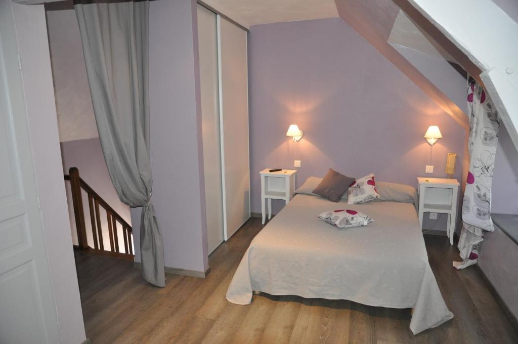 Logis Hotels - Auberge De L'Ile - Hotel 3 Etoiles Et Restaurant Creysse  部屋 写真