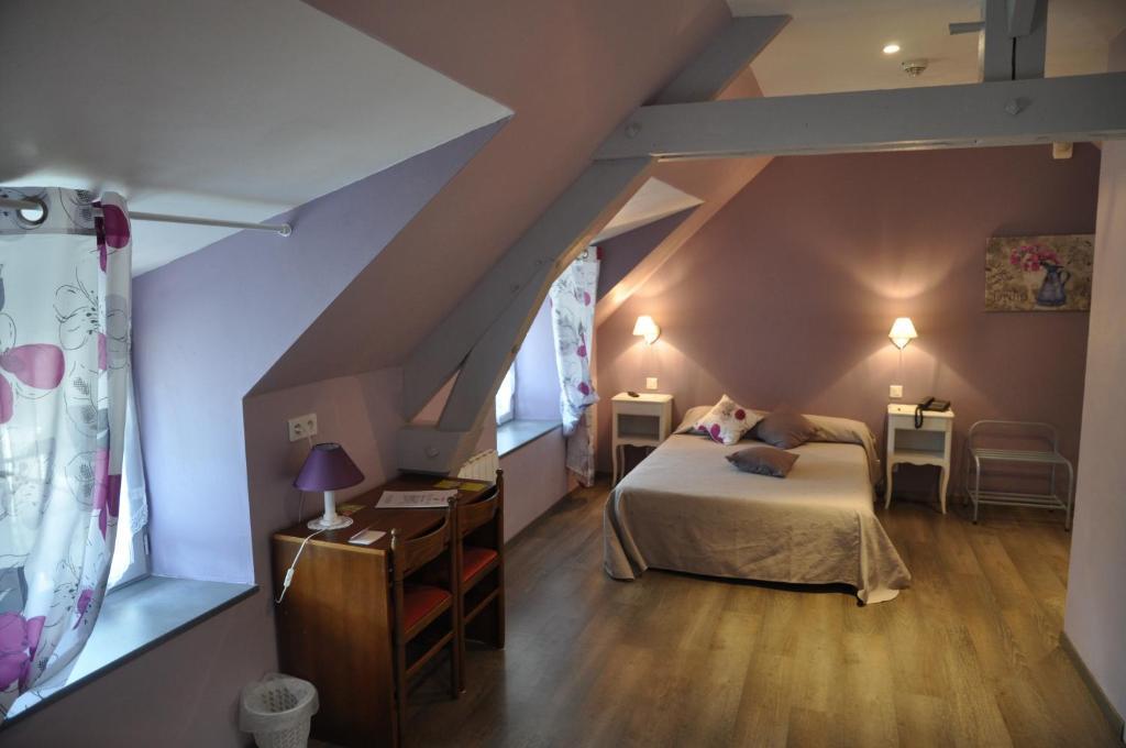 Logis Hotels - Auberge De L'Ile - Hotel 3 Etoiles Et Restaurant Creysse  エクステリア 写真