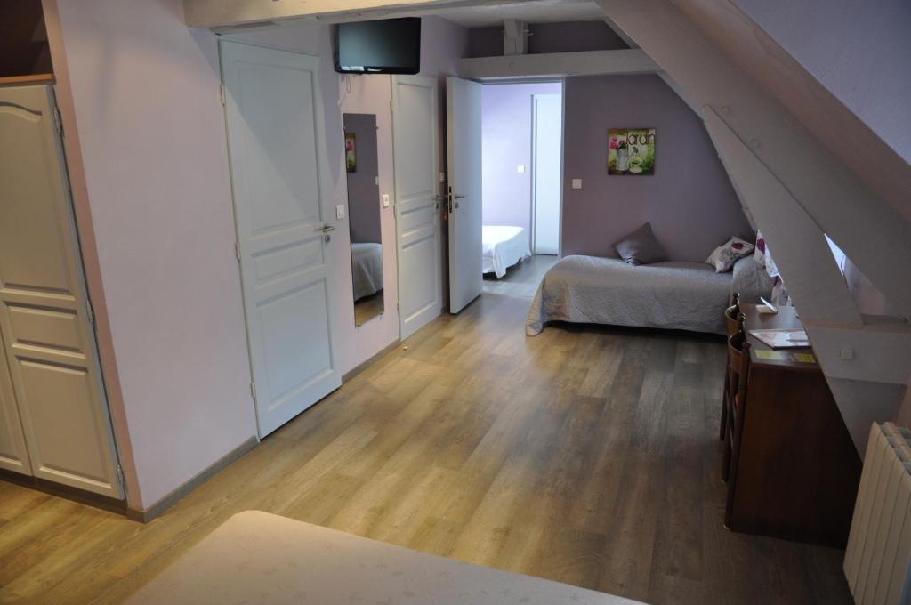 Logis Hotels - Auberge De L'Ile - Hotel 3 Etoiles Et Restaurant Creysse  エクステリア 写真