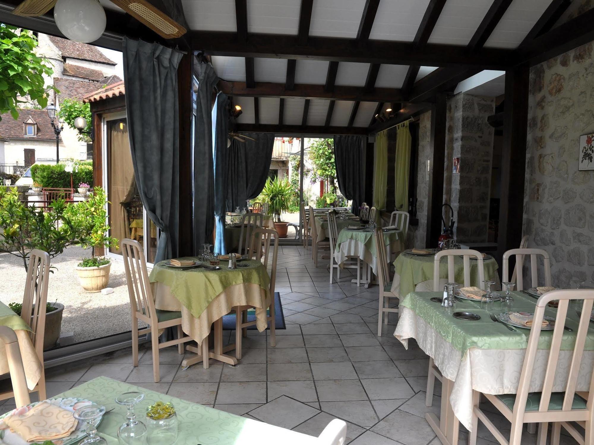 Logis Hotels - Auberge De L'Ile - Hotel 3 Etoiles Et Restaurant Creysse  エクステリア 写真