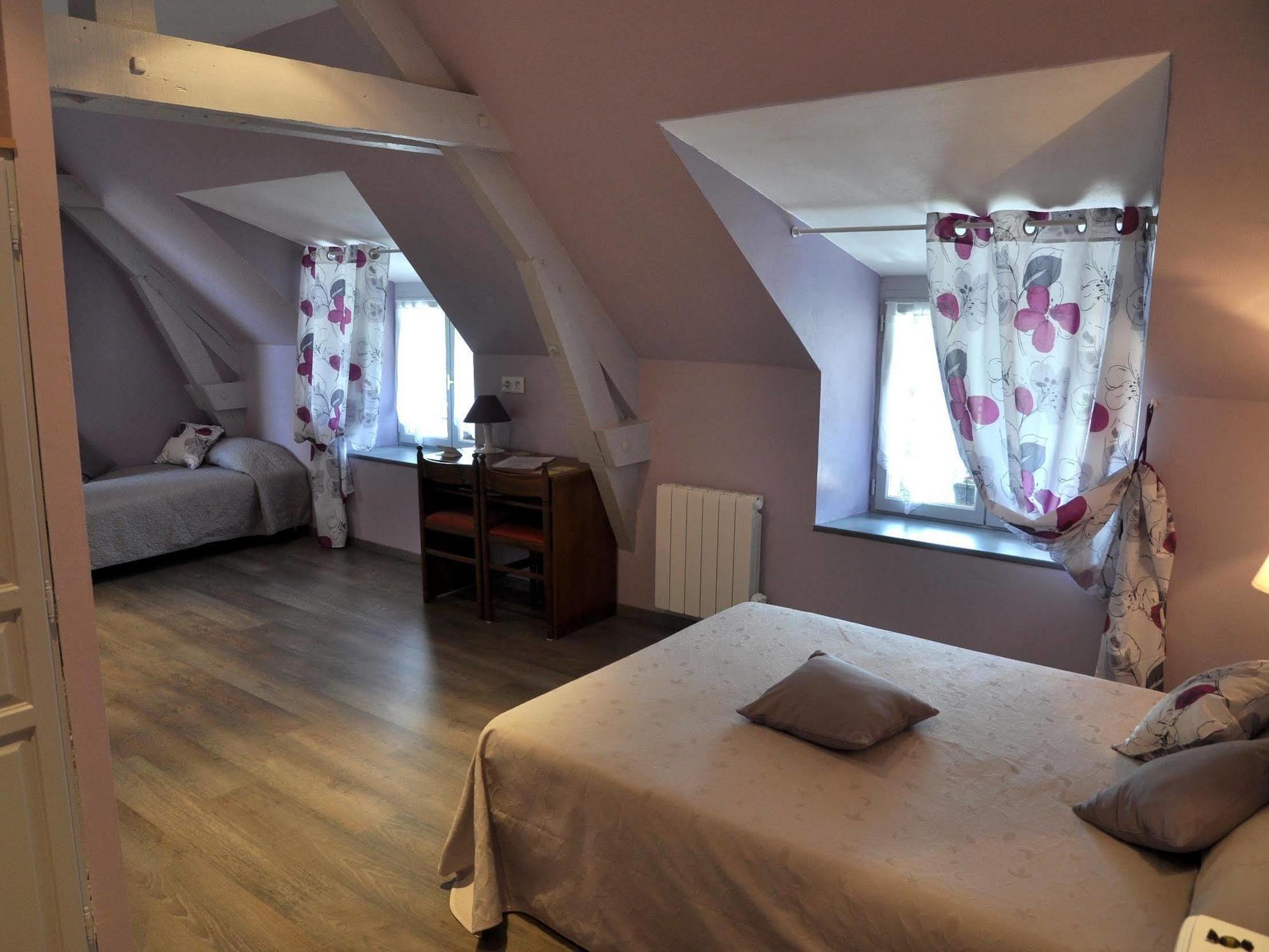 Logis Hotels - Auberge De L'Ile - Hotel 3 Etoiles Et Restaurant Creysse  エクステリア 写真